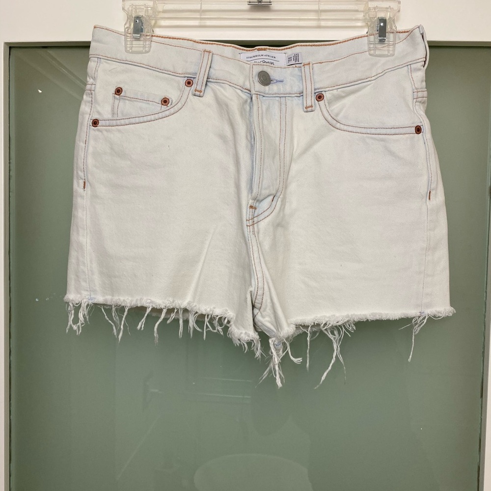 Frayed, light wash jean shorts